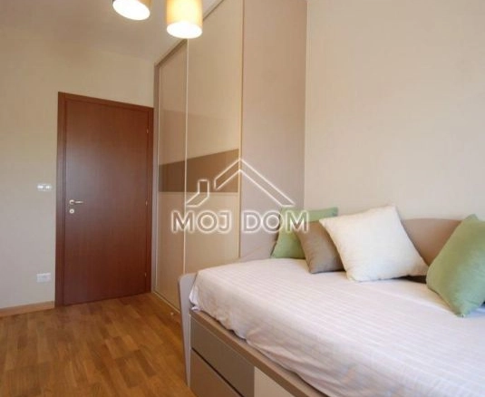 Izdavanje: Dvosoban stan 70 m² – City kvart, Podgorica — fotografija 13