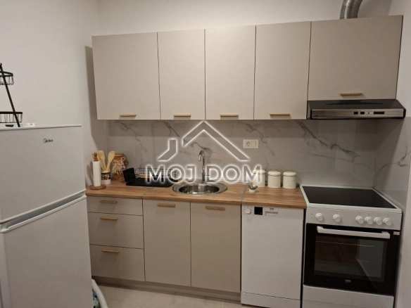 Izdavanje: Jednosoban stan 40 m² – Tološi, Podgorica — fotografija 7