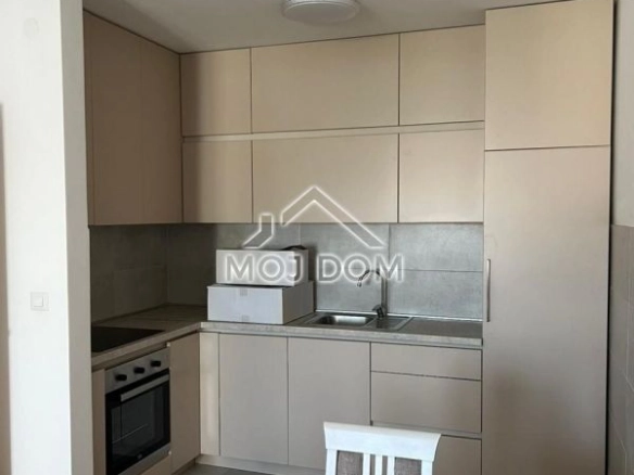Izdavanje: Jednosoban stan 52 m² – Stari aerodrom, Podgorica — fotografija 3