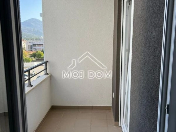 Izdavanje: Jednosoban stan 52 m² – Stari aerodrom, Podgorica — fotografija 4