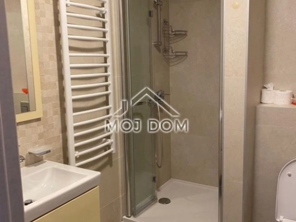 Izdavanje: Jednosoban stan 52 m² – Centar, Podgorica — fotografija 9