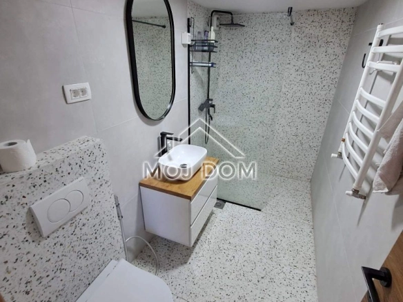 Izdavanje: Stan 300 m² – Gorica C, Podgorica — fotografija 19