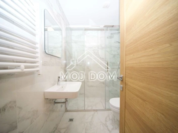Izdavanje: Dvosoban stan 74 m² – City kvart, Podgorica — fotografija 8