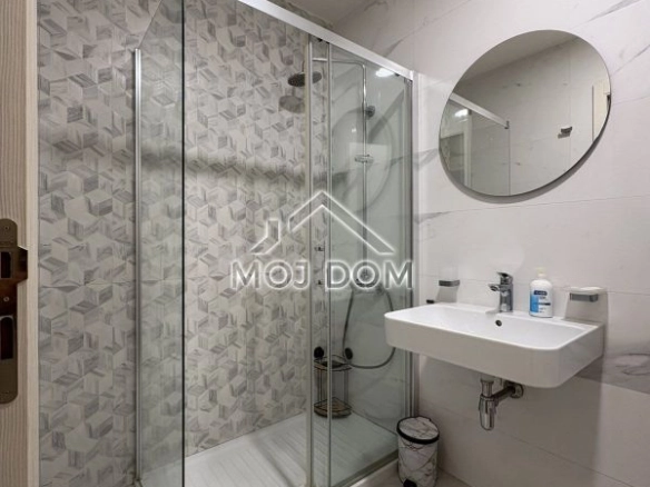 Izdavanje: Jednosoban stan 45 m² – Central Point, Podgorica — fotografija 13