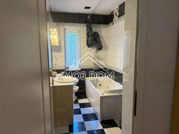 Izdavanje: Jednosoban stan 55 m² – Centar, Podgorica — fotografija 11