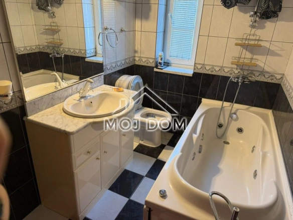 Izdavanje: Jednosoban stan 55 m² – Centar, Podgorica — fotografija 13