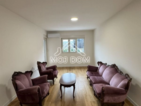 Izdavanje: Jednosoban stan 49 m² – Central Point, Podgorica — fotografija 2