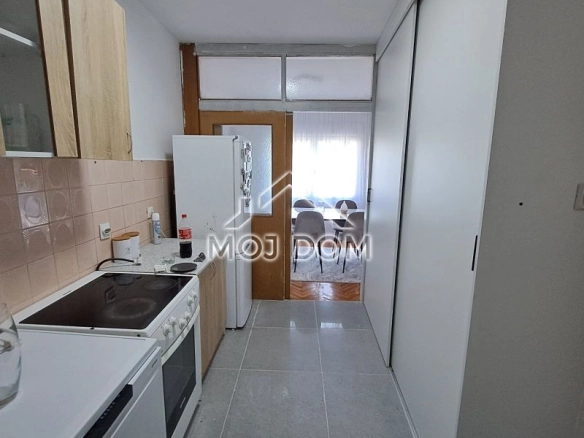 Izdavanje: Dvosoban stan 80 m² – Zabjelo, Podgorica — fotografija 10
