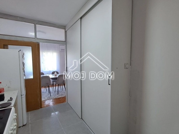 Izdavanje: Dvosoban stan 80 m² – Zabjelo, Podgorica — fotografija 11