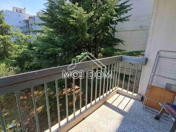 Izdavanje: Dvosoban stan 80 m² – Zabjelo, Podgorica — fotografija 12