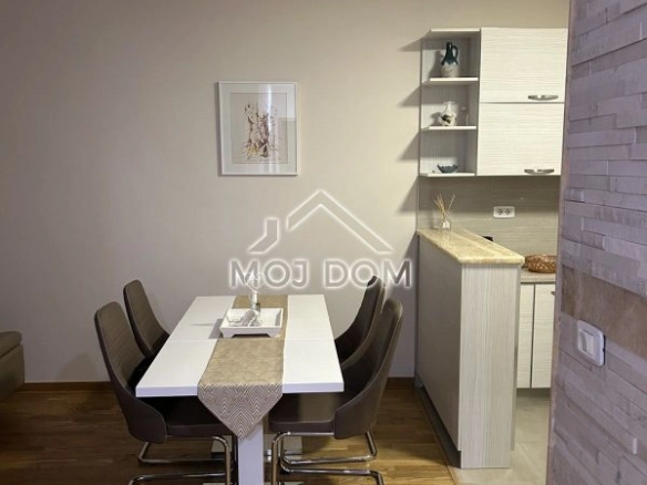 Izdavanje: Dvosoban stan 65 m² – City kvart, Podgorica — fotografija 4