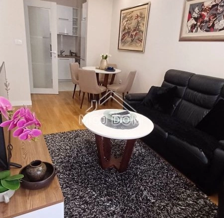 Izdavanje: Jednosoban stan 45 m² – Central Point, Podgorica — fotografija 3