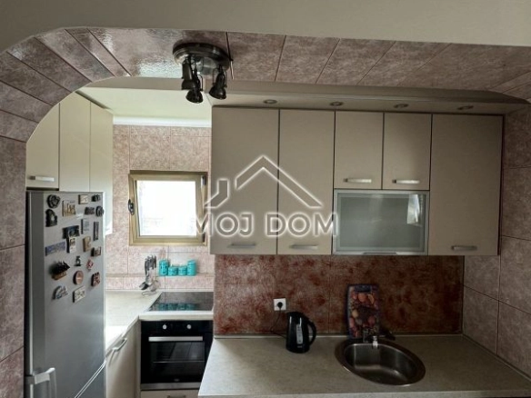 Izdavanje: Jednosoban stan 60 m² – Centar, Podgorica — fotografija 5