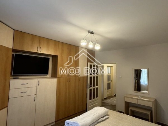 Izdavanje: Jednosoban stan 60 m² – Centar, Podgorica — fotografija 9