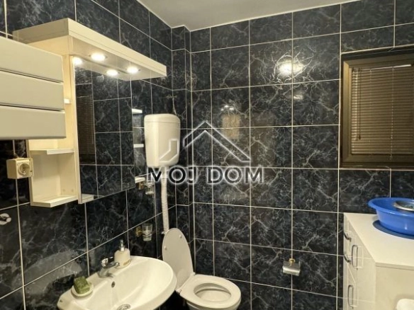 Izdavanje: Jednosoban stan 60 m² – Centar, Podgorica — fotografija 11