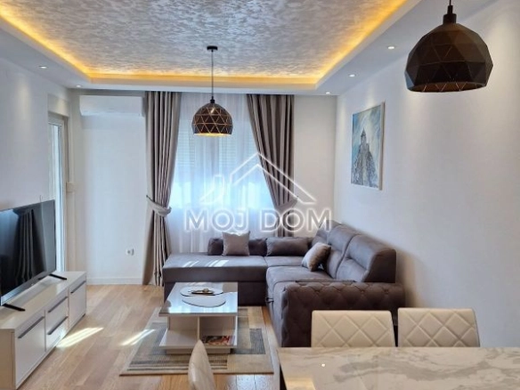 Izdavanje: Jednosoban stan 49 m² – Central Point, Podgorica — fotografija 2