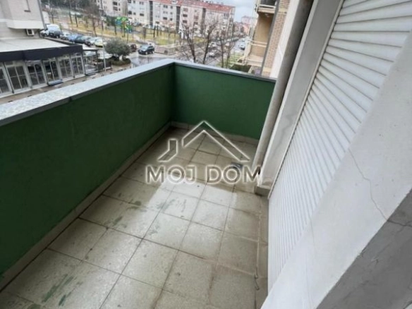 Izdavanje: Trosoban stan 88 m² – Stari aerodrom, Podgorica — fotografija 4