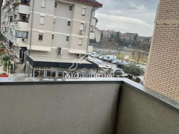 Izdavanje: Trosoban stan 88 m² – Stari aerodrom, Podgorica — fotografija 15