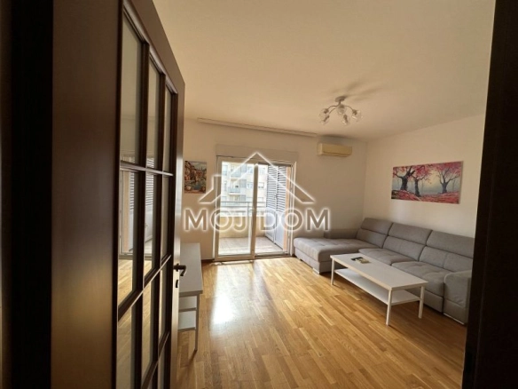 Izdavanje: Jednosoban stan 50 m² – City kvart, Podgorica — fotografija 3