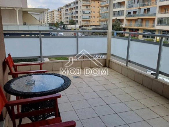 Izdavanje: Dvosoban stan 100 m² – City kvart, Podgorica — fotografija 8