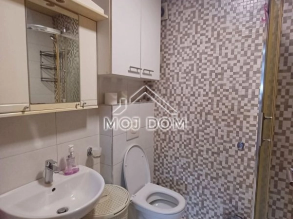 Izdavanje: Dvosoban stan 100 m² – City kvart, Podgorica — fotografija 12
