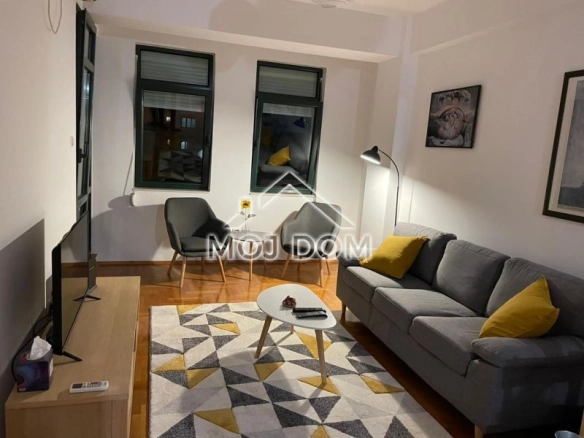 Izdavanje: Jednosoban stan 55 m² – Centar, Podgorica — fotografija 3