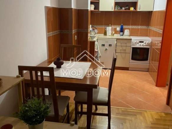 Izdavanje: Jednosoban stan 55 m² – Centar, Podgorica — fotografija 8