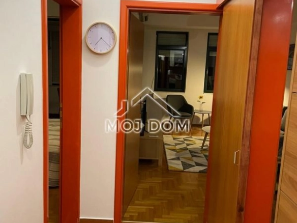 Izdavanje: Jednosoban stan 55 m² – Centar, Podgorica — fotografija 10