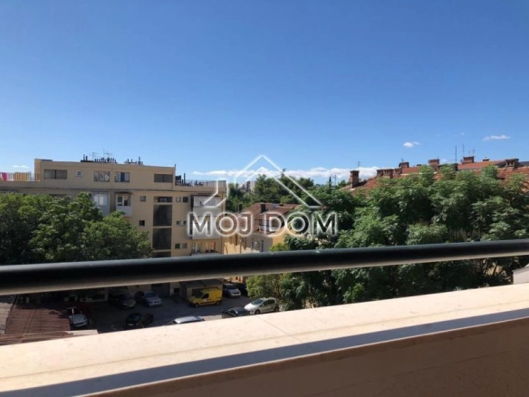 Izdavanje: Jednosoban stan 55 m² – Centar, Podgorica — fotografija 16