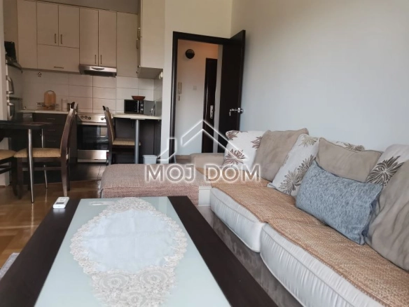 Izdavanje: Dvosoban stan 60 m² – Podgorica — fotografija 2