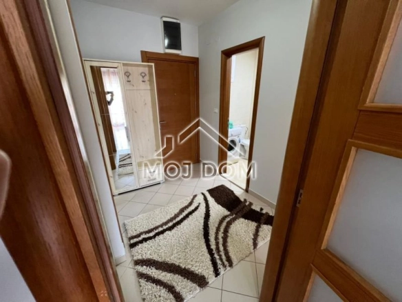 Izdavanje: Jednosoban stan 54 m² – Tuški put, Podgorica — fotografija 2