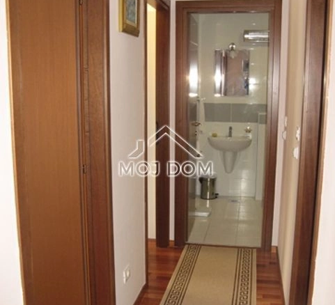 Izdavanje: Dvosoban stan 72 m² – City kvart, Podgorica — fotografija 3