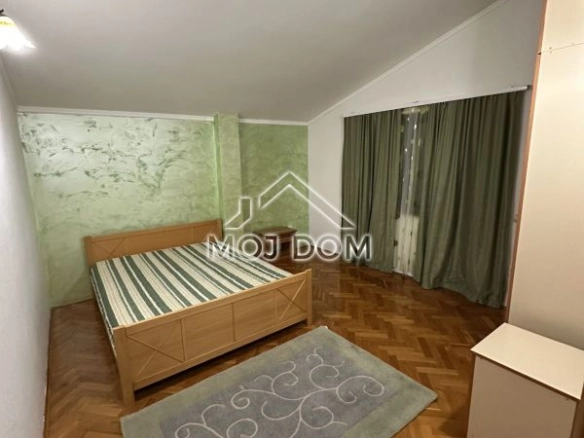 Izdavanje: Kuća 150 m² – Gornja Gorica, Podgorica — fotografija 2