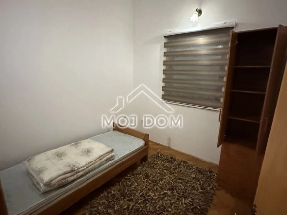 Izdavanje: Kuća 150 m² – Gornja Gorica, Podgorica — fotografija 9