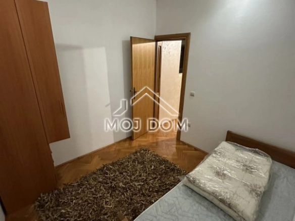Izdavanje: Kuća 150 m² – Gornja Gorica, Podgorica — fotografija 15