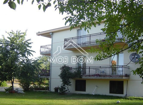 Izdavanje: Kuća 370 m² – Donja Gorica, Podgorica — fotografija 6