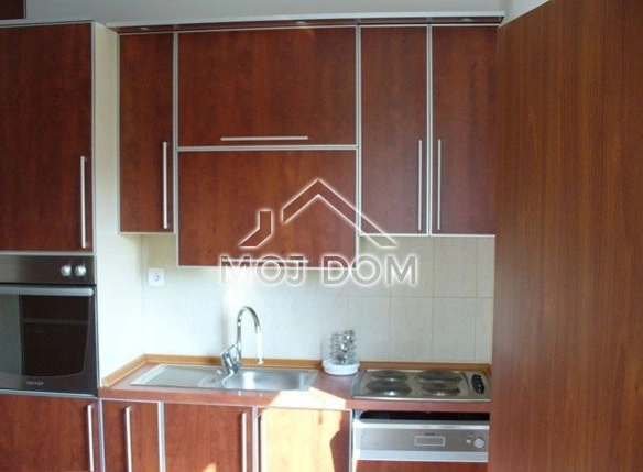 Izdavanje: Kuća 180 m² – Tološi, Podgorica — fotografija 7