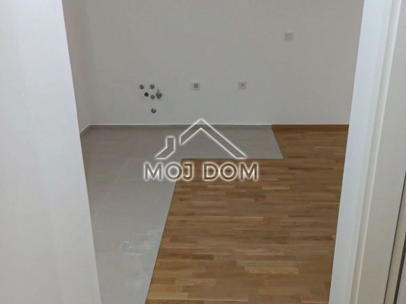 Izdavanje: Jednosoban stan 46 m² – Stari aerodrom, Podgorica — fotografija 5