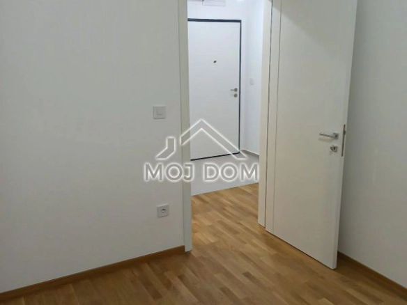 Izdavanje: Jednosoban stan 46 m² – Stari aerodrom, Podgorica — fotografija 8