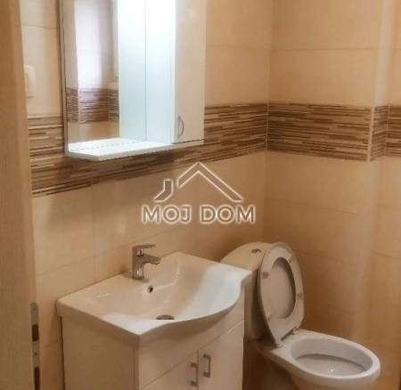 Izdavanje: Dvosoban stan 90 m² – Centar, Podgorica — fotografija 14