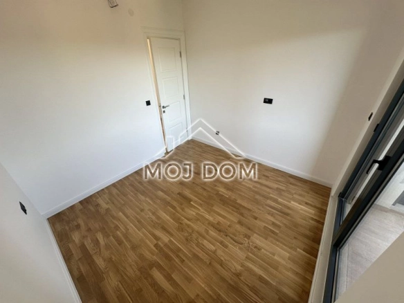 Izdavanje: Trosoban stan 108 m² – City kvart, Podgorica — fotografija 5