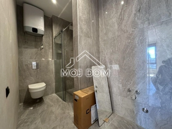 Izdavanje: Trosoban stan 108 m² – City kvart, Podgorica — fotografija 13