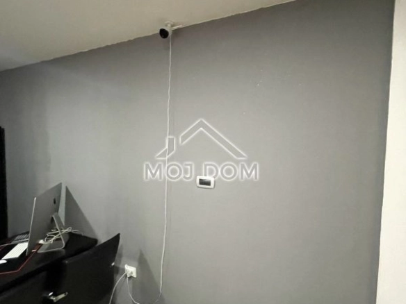 Izdavanje: Poslovni prostor 19 m² – Preko Morače, Podgorica — fotografija 4