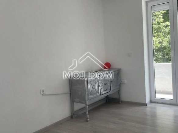 Izdavanje: Poslovni prostor 80 m² – Centar, Podgorica — fotografija 3