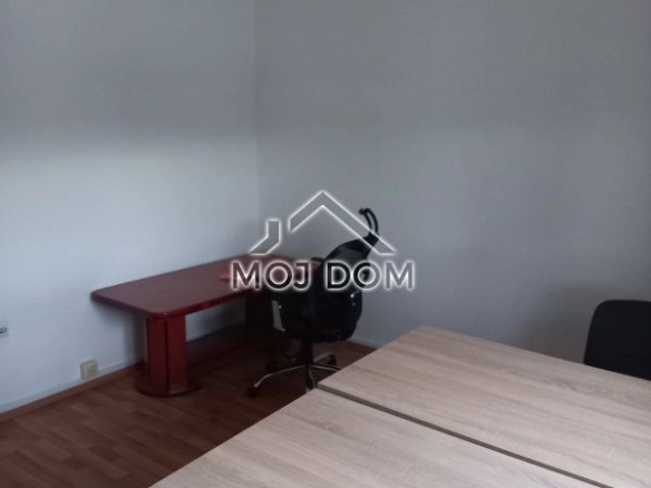 Izdavanje: Poslovni prostor 120 m² – Gornja Gorica, Podgorica — fotografija 9