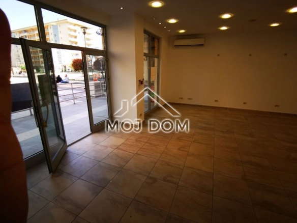 Izdavanje: Poslovni prostor 53 m² – City kvart, Podgorica — fotografija 7