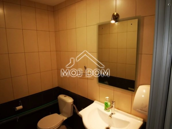 Izdavanje: Poslovni prostor 53 m² – City kvart, Podgorica — fotografija 8
