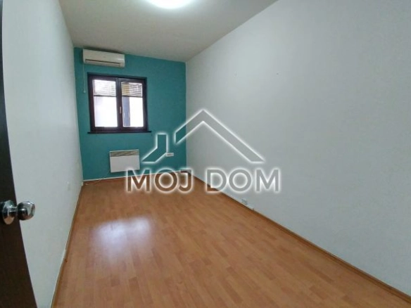 Izdavanje: Poslovni prostor 75 m² – Momišići, Podgorica — fotografija 4