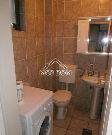 Izdavanje: Poslovni prostor 104 m² – Centar, Podgorica — fotografija 2