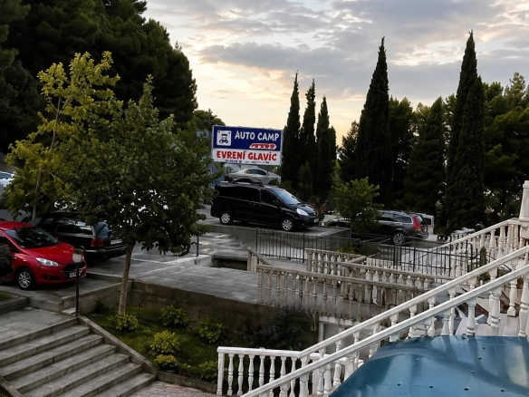 Jednosoban stan 48 m² – Sveti Stefan, Budva — fotografija 4